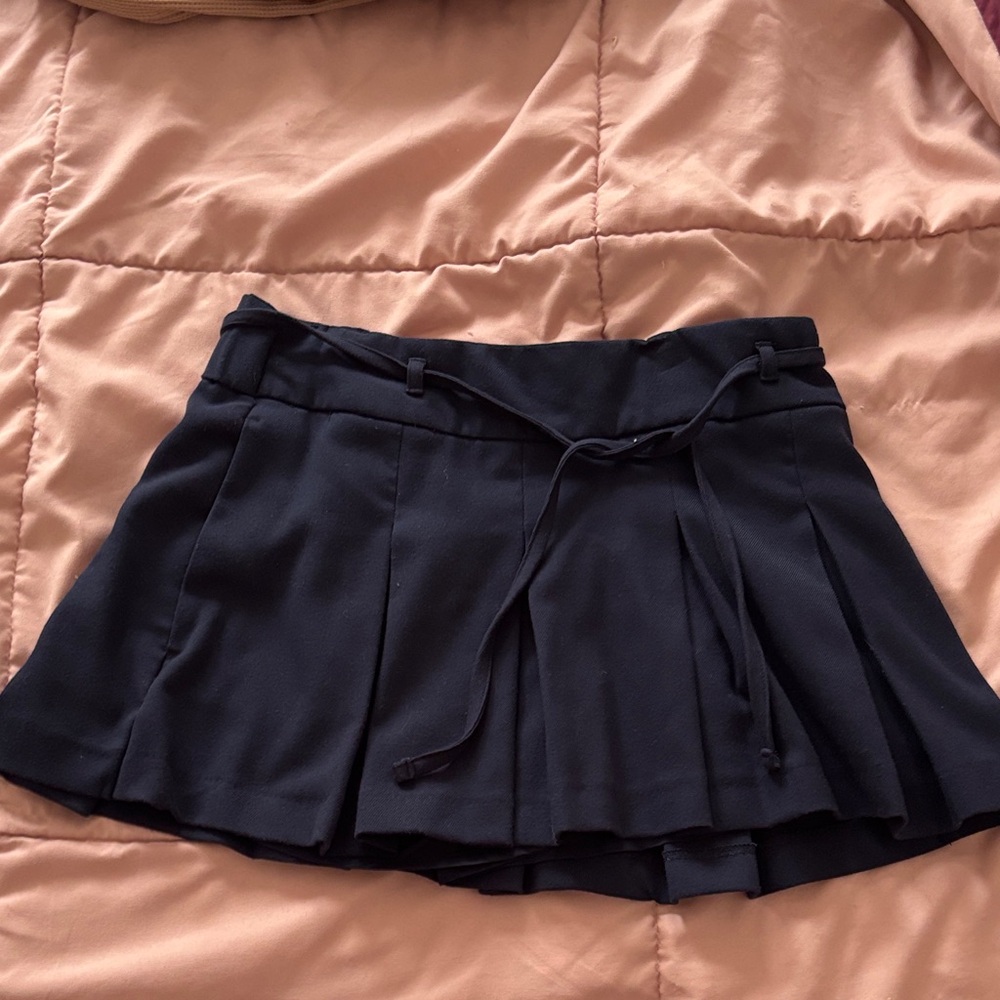 Hollister Pleated Mini Skort